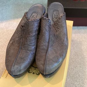 Salpy brown heeled miles